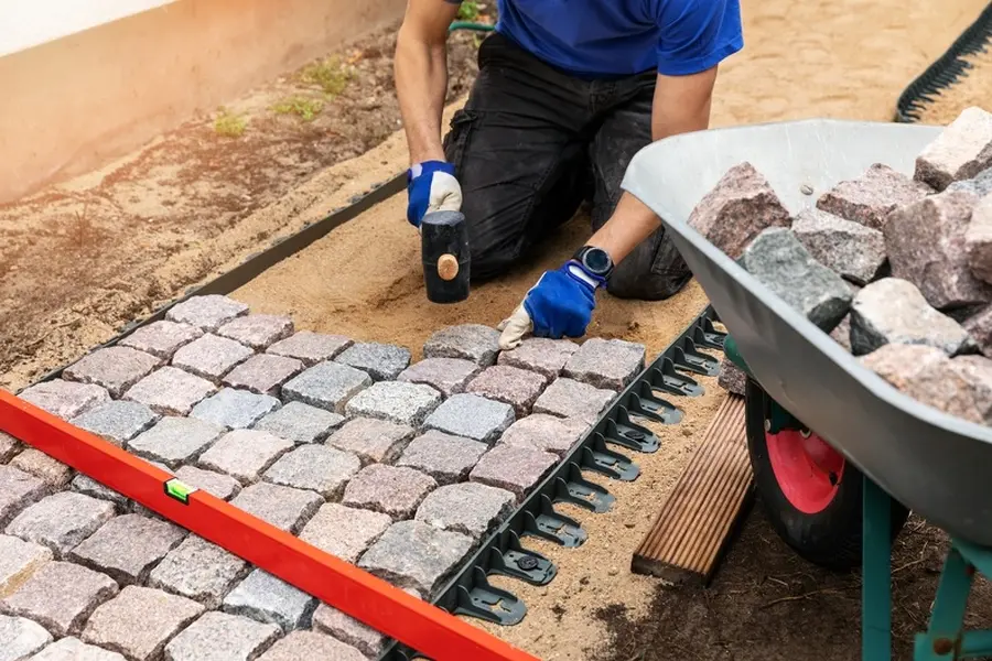 Benefits Of Concrete Paving For Driveways And Walkways in Avon, IN