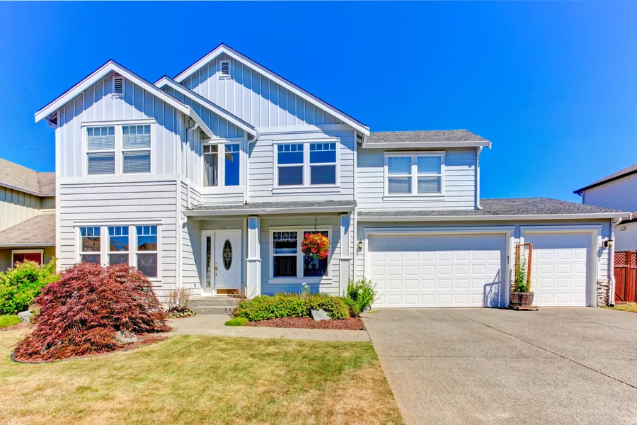 Benefits Of Professional Concrete Driveway Resurfacing in Avon, IN Benefits Of Professional Concrete Driveway Resurfacing in Avon, IN